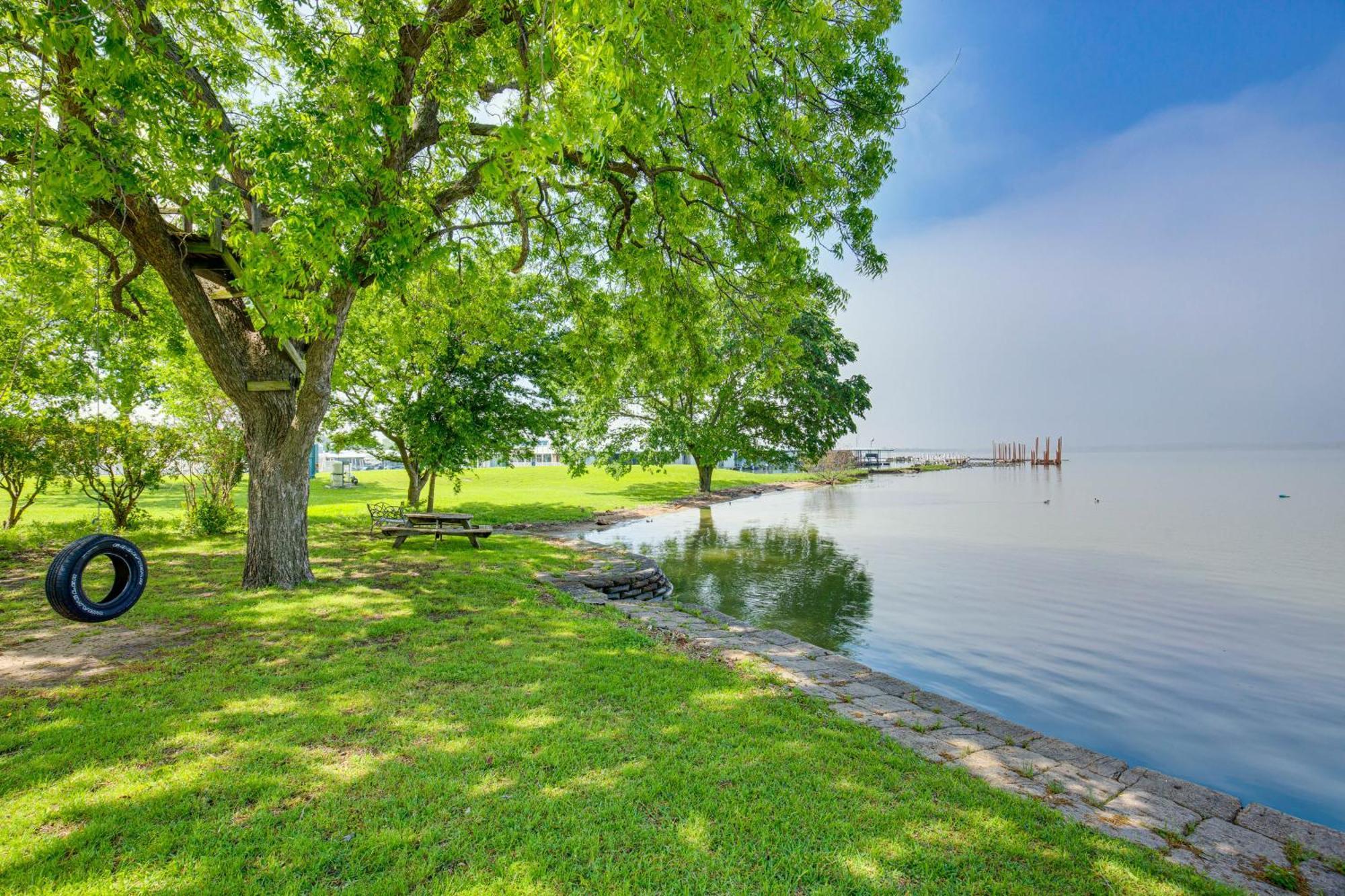 Lakefront Rockwall Home With Scenic Deck And Patio! Eksteriør billede