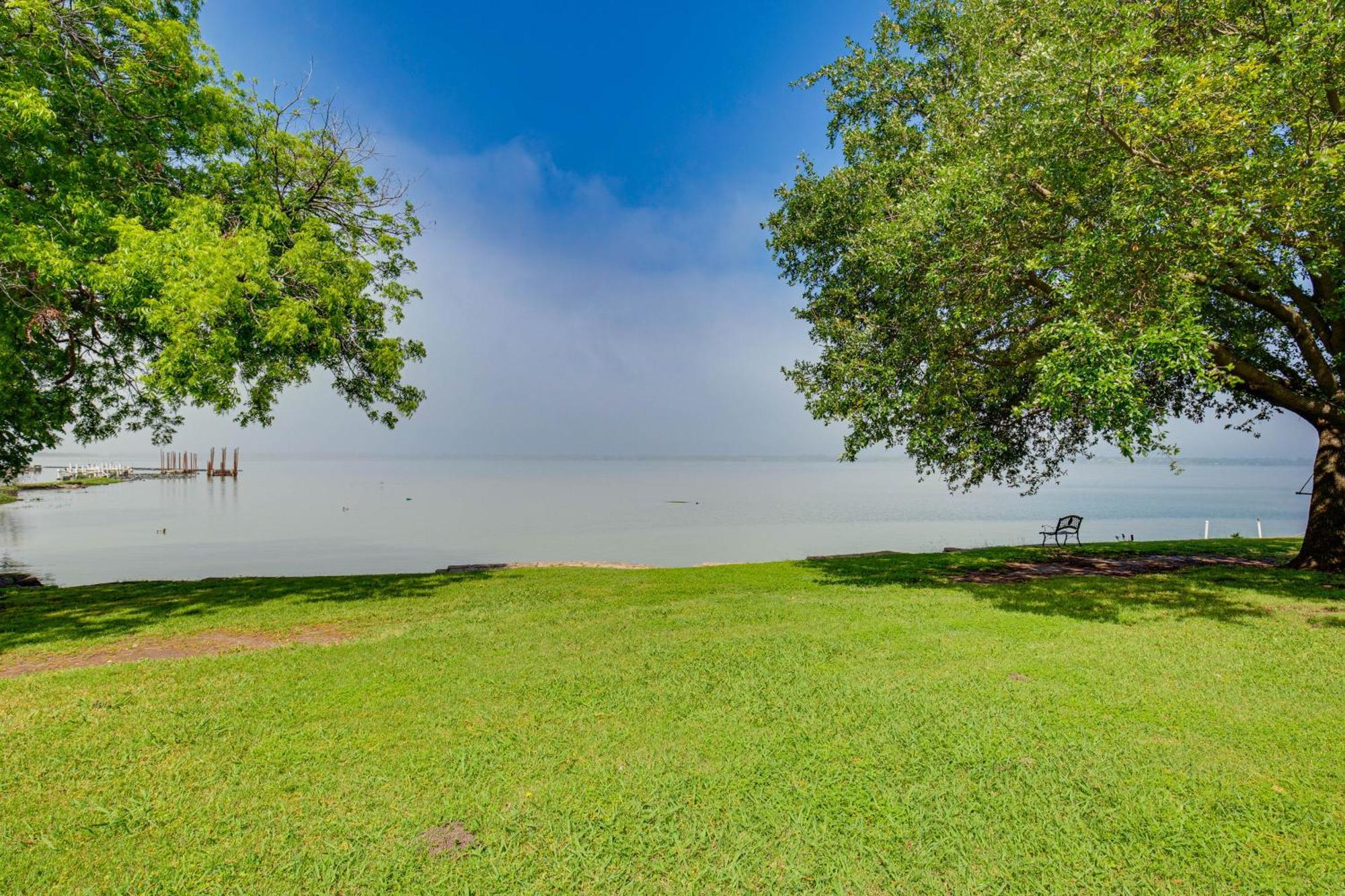 Lakefront Rockwall Home With Scenic Deck And Patio! Eksteriør billede